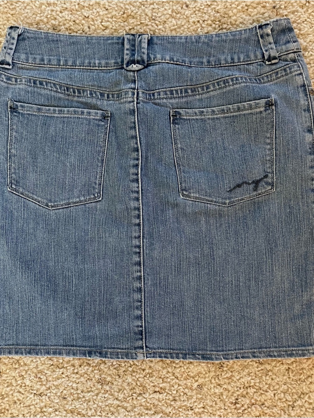 New York Company Mini Denim Skirt Sz 8 Embroidery Pocket Actual 32W 17.5L 40Hem